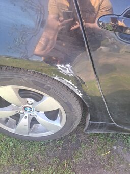 Predám bmw e60 520d - 9