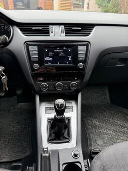 Škoda Octavia 3 Combi - 9