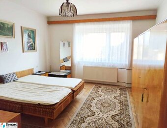 VEĽKÝ RODINNÝ DOM S KRÁSNYM POZEMKOM V OBCI TULČÍK, 2100 m2 - 9