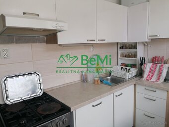 3-izbový byt s garážou, záhradkou a detským ihriskom na pred - 9