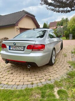 BMW E92 335d – Originál M-Packet - 9
