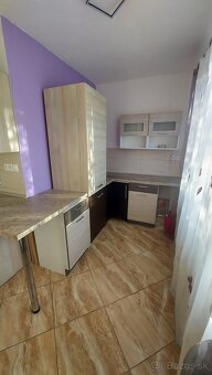 2 izbovy byt s balkonom 64m² - 9