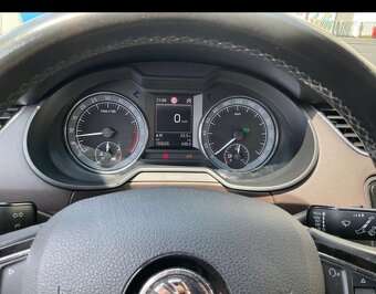 SKODA OCTAVIA COMBI 2.0 TDi LAURIN & KLEMENT FULL FULL TOP - 9