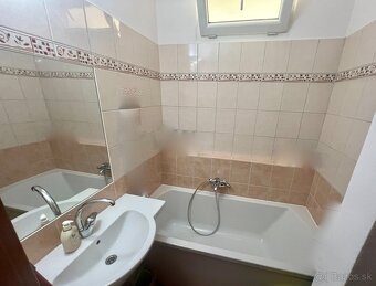 5 izbový, nadrozmerný byt v Centre mesta, ul. Tajovského - 9