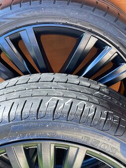 SIRIUS schwarz orig.skoda Superb 3V 5x112 8j x19 ET 44 V - 9