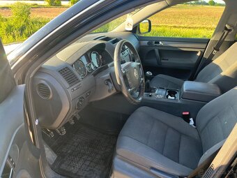 Volkswagen Touareg 2.5tdi 128KW - 9