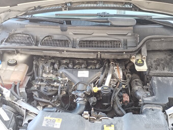 Ford cmax 2,0TDCi Duratorq 100kW, Ghia - 9