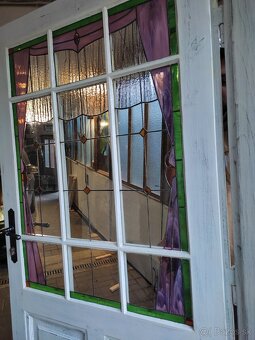 Dvere s vitrážou a zárubňou - 9