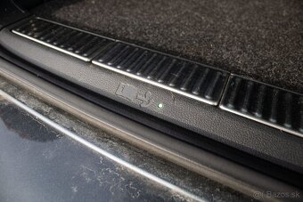 Škoda Superb Combi 2.0 TDI DSG - 9