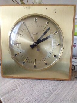 Retro hodiny - 9