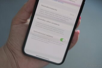 iPhone 11 Pro - 9