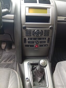 Peugeot 407 - 9
