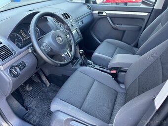 VW Touran, 1.6 TDi, 77 kW - 9