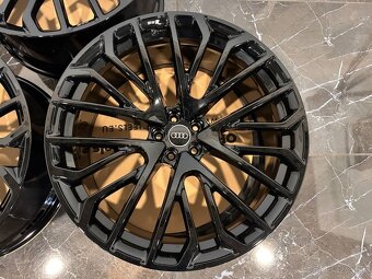 original alu kola r23 Audi Q8 SQ8 4M 4M8601025BN - 9