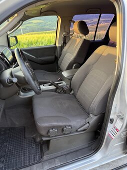 Nissan Pathfinder 2.5 dCI 128kW - 9