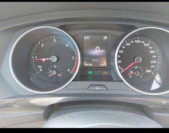 VOLKSWAGEN TIGUAN 2.0 TDI HIGHLINE FULL LED 145 ooo km M6 - 9