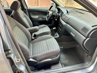 Škoda Octavia 1.9 TDI 4x4 74 kW rok 2005 dovoz Ch - 9