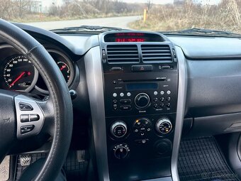Predám Suzuki Grand Vitara 1.9 DDiS - 9