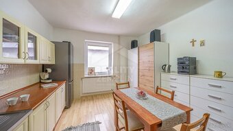 5i RD s veľkým pozemkom - 9