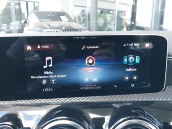 Mercedes-Benz A 180 d hatchback - 9