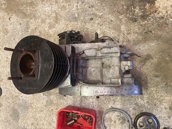Predám motor cz 175 450 a jawa 250 - 9