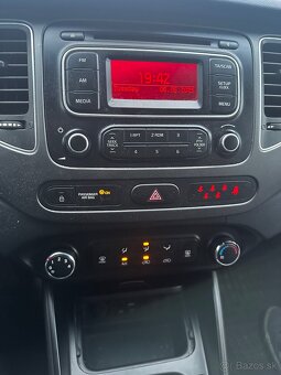 KIA Carens - 9