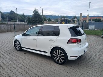 Volkswagen Golf VI 1.6TDI CR 77kw BLUEMOTION 2011 - 9