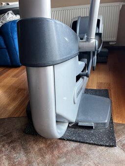 Technogym eliptický trenažér - 9