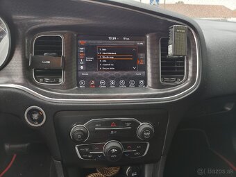 Dodge Charger SXT 3.6 V6 Pentastar - 9
