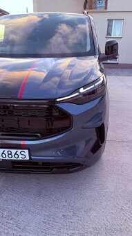 Prenájom Ford Tourneo Custom AWD VIP – automat, chladnička - 9