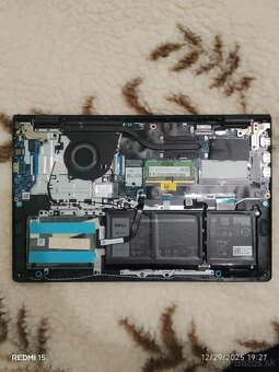 Dell Vostro - 9