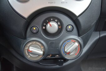 Nissan Micra 1.2 benzín - 9