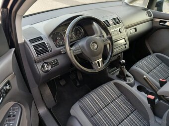 Volkswagen Touran 2.0 TDI CROSS - 9