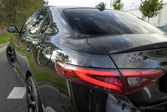 Alfa Romeo Giulia 2.0 AWD VELOCE Ti Q4 / AJ NA SPLÁTKY / - 9