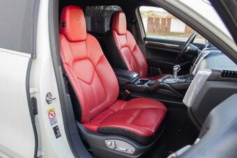 Porsche Cayenne 3.0 TDi Diesel Tiptronic S - 9