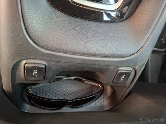 Toyota Corolla sedan 1.5 Dynamic Force 123 k,automat,1.maj - 9