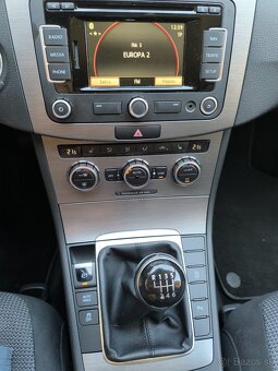 VW Passat B7 2.0 TDi 103 kw rv.2.2014 kup.na slovensku - 9
