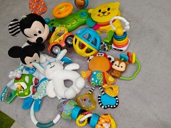 Mix hračiek pre babatka - 9