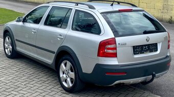 Škoda Octavia SCOUT 2.0 TDI 4X4 103KW COMBI ELEGANCE - 9