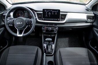 Kia Stonic 1.0 T-GDi Silver A/T - 9