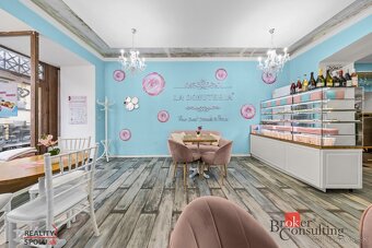 Vstupná brána do centra Banskej Štiavnice | Komerčný priesto - 9