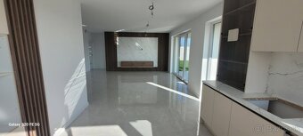 4 izbový rodinný dom 143 m2 pozemok 633 m2 Dunajská Streda - - 9