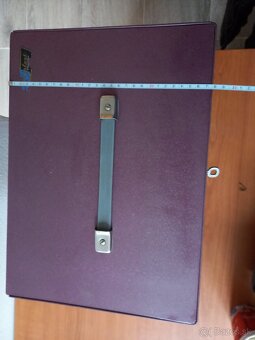 Kovová uzamykateľná príručná pokladnica - 9