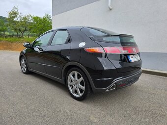 Honda Civic1.8i-VTEC Sport automat174000km nová stk1.majiteľ - 9