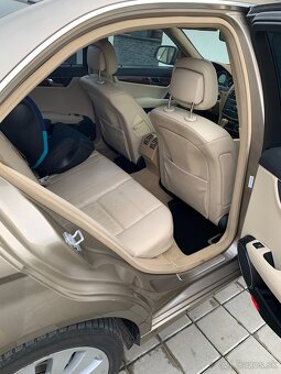 Mercedes C320 CDI - 9