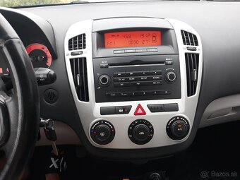 Predám Kia Ceed 1.6. CRDI diesel 85 kw rok 11/2008 - 9