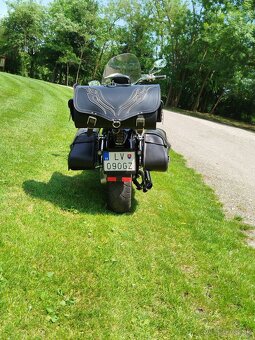 Honda VTX 1800 C - 9