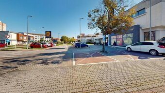 PINK Reality Prenájom kancelárie Šaľa - Hlavná ulica - 9