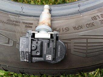 Celoročné pneumatiky -175/65r15 - 9