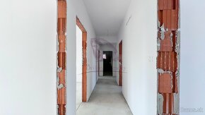 Moderná novostavba 5 izb. rodinného domu v Senci ul.Jedľová - 9